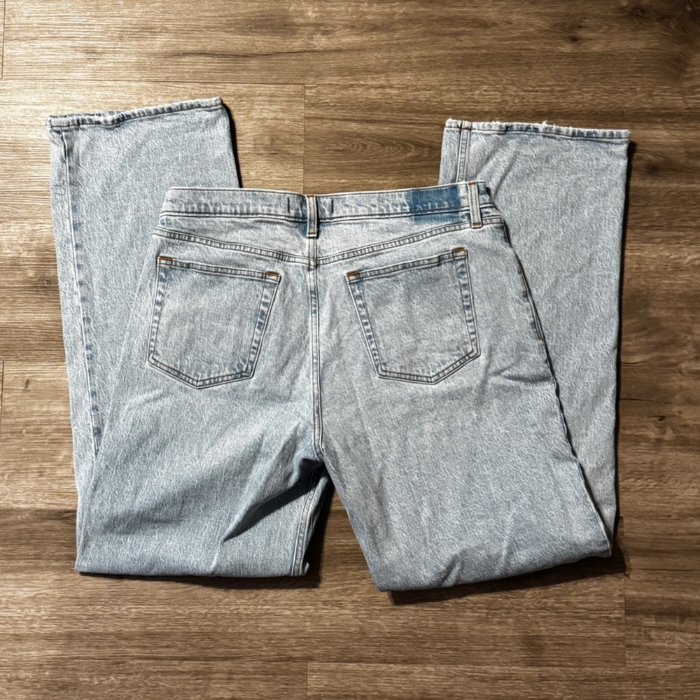 Abercrombie & Fitch The Baggy Low Rise Jeans - Picture 4 of 11